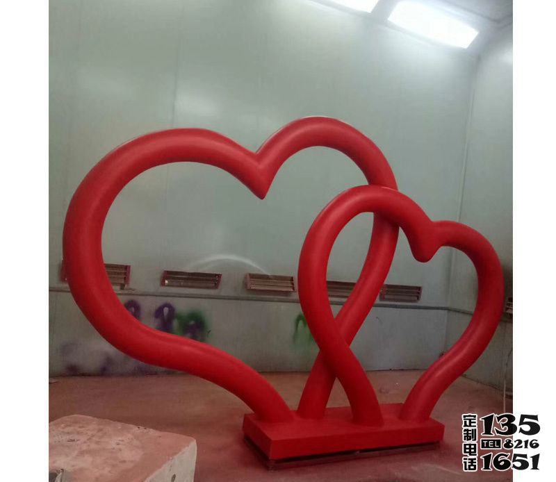 廣場玻璃鋼兩個(gè)紅色愛心雕塑