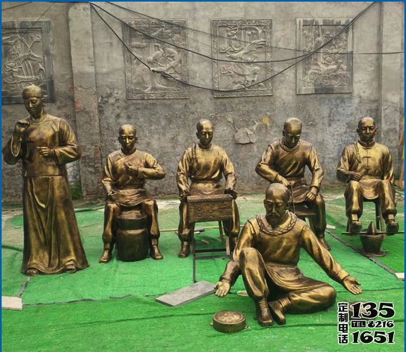 街道擺放的玻璃鋼仿銅中醫制藥情景景觀人物雕塑 街道擺放的玻璃鋼仿銅中醫制藥情景景觀人物雕塑