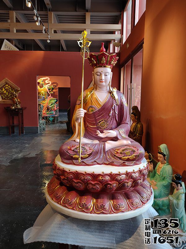 寺廟景區(qū)大型玻璃鋼彩繪神佛供奉地藏王雕塑 寺廟景區(qū)大型玻璃鋼彩繪神佛供奉地藏王雕塑