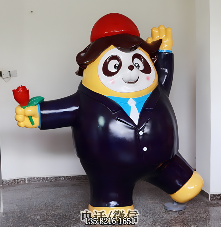 打招呼的卡通熊貓雕塑 打招呼的卡通熊貓雕塑